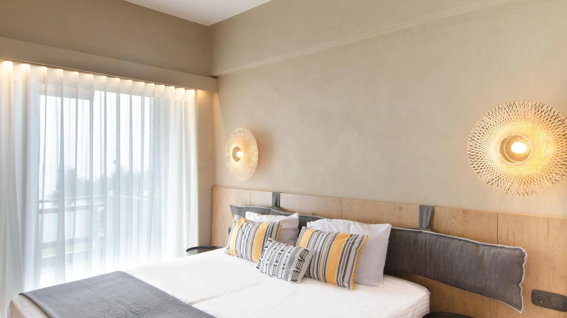 Sea Front Elegant Apartment Kalandra Greece